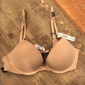 32B Victoria Secret Bra